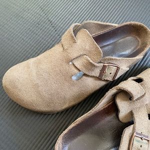 Womens Birkenstock clog. Size 8